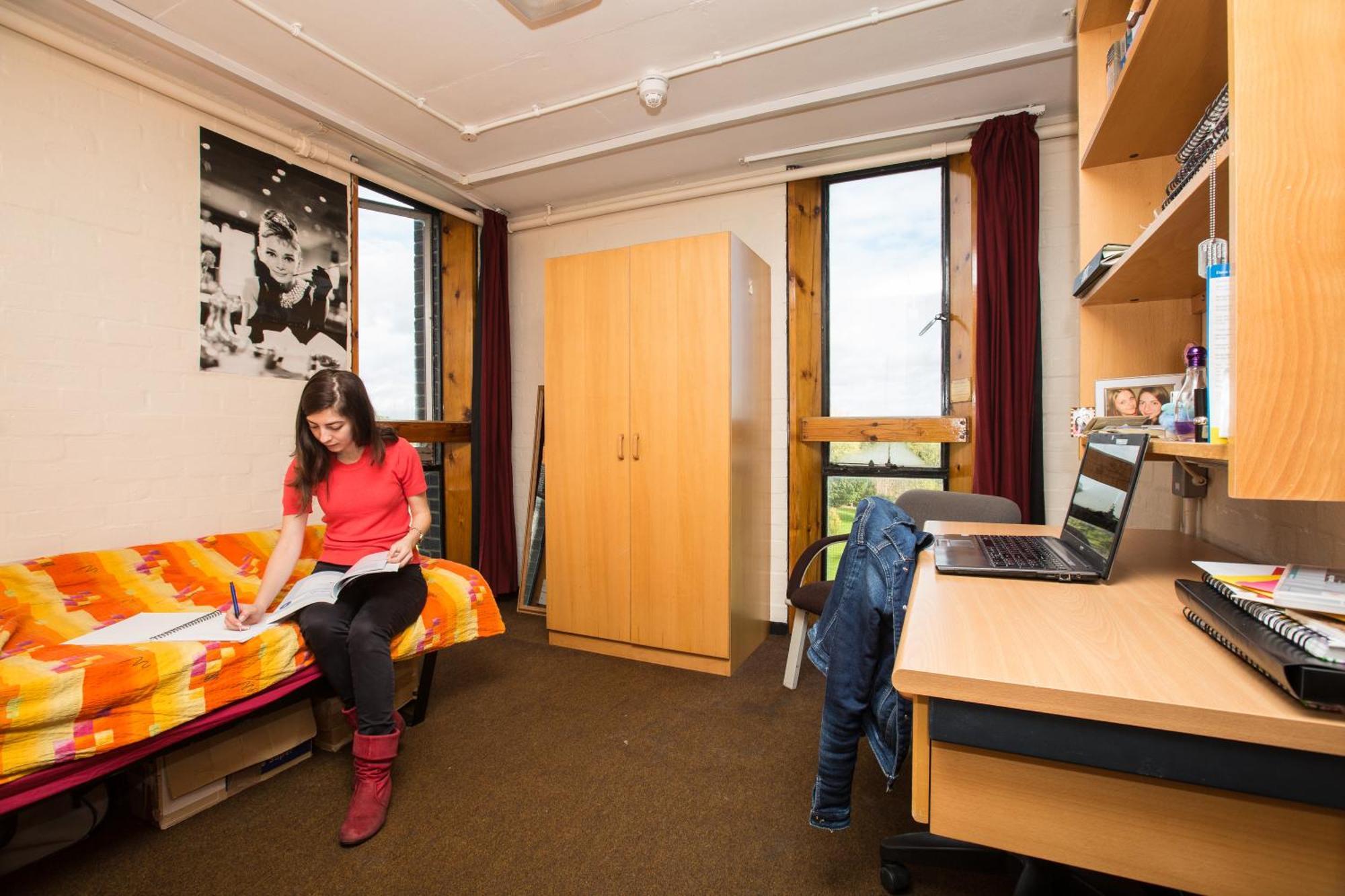 Hostal Of Essex - Campus
